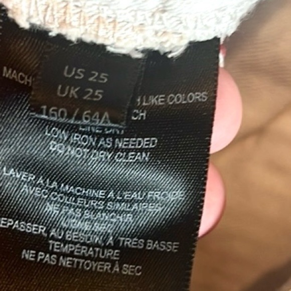 UO/BDG,Size 25, High-Rise, Baggy Fit,Excellent Condition, Fall/Winter,Corduroy - Picture 3 of 10